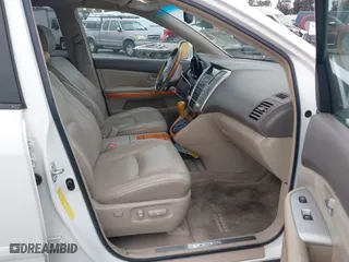 2006 Lexus RX 330 with VIN 2T2GA31U66C047526, listed as a IAAI auction lot 42061569 with 183,976 mi miles. Bid and sale history available at carsss.com. Image 5.