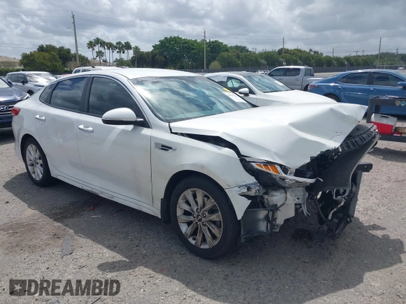 2018 Kia Optima LX with VIN 5XXGT4L34JG253597, listed as a IAAI auction lot 41915762 with 166,521 mi miles. Bid and sale history available at carsss.com. Image 1.