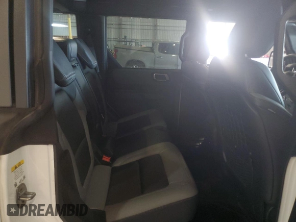 2024 Ford Bronco Big Bend z VIN 1FMDE7BH1RLA64327, wystawiony jako Copart lot #54401305 z przebiegiem 14 175 mil mil oraz Szkoda całkowita • Salvage title. Historia ofert i sprzedaży dostępna na DreamBid. Obrazek 11.