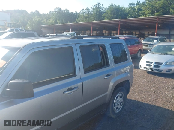 2016 Jeep Patriot Sport SE с VIN 1C4NJPBA3GD732353, выставлен на аукционе IAAI как лот 42550995 с пробегом 208 998 миль миль и . История ставок и продаж доступна на DreamBid. Изображение 6.