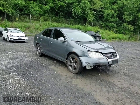 2010 Volkswagen Jetta SEL с VIN 3VWRX7AJ5AM072519, выставлен на аукционе Copart как лот 61594745 с пробегом 260 422 миль миль и Списание • Salvage title. История ставок и продаж доступна на DreamBid. Изображение 13.