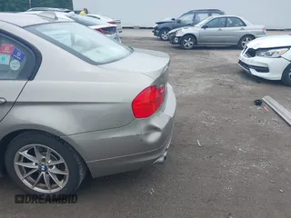 2010 BMW 3 Series 328i xDrive with VIN WBAPK5C56AA647928, listed as a IAAI auction lot 42511930 with 149,584 mi miles and . Bid and sale history available at DreamBid. Image 14.