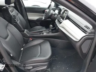 2025 Jeep Compass Limited with VIN 3C4NJDCN3ST541115, listed as a IAAI auction lot 42125338 with 2,065 mi miles and . Bid and sale history available at DreamBid. Image 5.