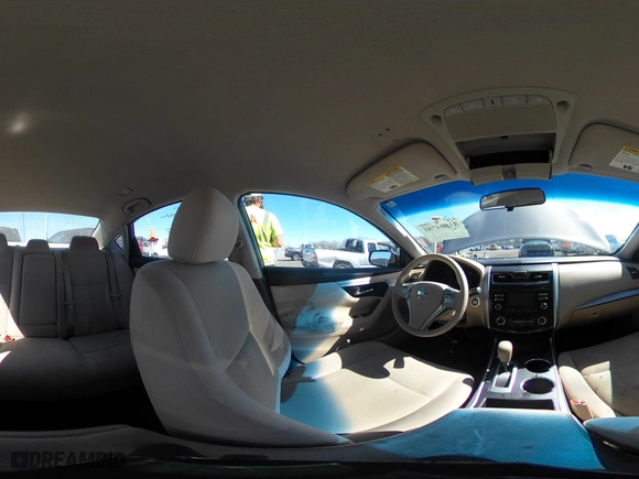 2015 Nissan Altima 2.5 with VIN 1N4AL3AP8FN341267, listed as a IAAI auction lot 41804785 with 140,004 mi miles. Bid and sale history available at carsss.com. Image 18.