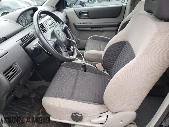 2006 Nissan X-Trail XE z VIN JN8BT08V66W208927, wystawiony jako Copart lot #72816124 z przebiegiem 57 647 mil mil oraz Czysty tytuł • Clean title. Historia ofert i sprzedaży dostępna na DreamBid. Obrazek 7.