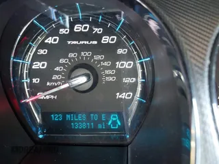 2010 Ford Taurus SHO с VIN 1FAHP2KT2AG138722, выставлен на аукционе IAAI как лот 41986706 с пробегом 133 811 миль миль и . История ставок и продаж доступна на DreamBid. Изображение 7.