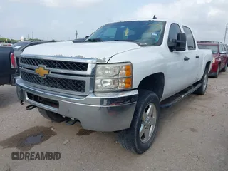 2013 Chevrolet Silverado 2500HD LT with VIN 1GC1CXCGXDF213053, listed as a IAAI auction lot 41938923 with 251,943 mi miles. Bid and sale history available at carsss.com. Image 2.