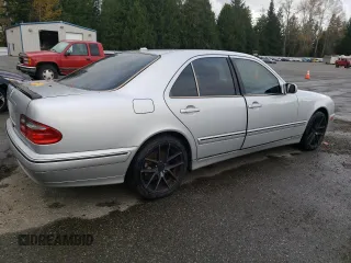 2002 Mercedes-Benz E-Class with VIN WDBJF65J62B473334, listed as a Copart auction lot 78078894 with 136,073 mi miles and Salvage Title. Bid and sale history available at carsss.com. Image 3.