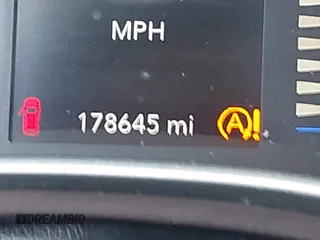 2018 Chrysler Pacifica Touring with VIN 2C4RC1DG5JR148681, listed as a IAAI auction lot 41716394 with 178,645 mi miles and . Bid and sale history available at DreamBid. Image 15.