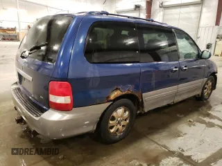 2005 Kia Sedona LX with VIN KNDUP132556681132, listed as a Copart auction lot 45687035 with 226,291 mi miles and Non Repairable. Bid and sale history available at carsss.com. Image 3.