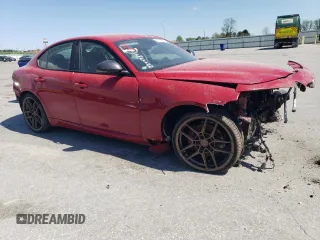 2019 Alfa Romeo Giulia z VIN ZARFAMANXK7620606, wystawiony jako Copart lot #50732025 z przebiegiem Nie podano mil oraz Szkody całkowita. Historia ofert i sprzedaży dostępna na DreamBid. Obrazek 4.