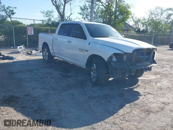 2015 Ram 1500 Lone Star z VIN 1C6RR6LT3FS570875, wystawiony jako IAAI lot #42253051 z przebiegiem 263 539 mil mil oraz . Historia ofert i sprzedaży dostępna na DreamBid. Obrazek 1.