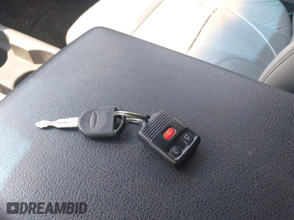 2004 Ford F-150 XLT с VIN 1FTPW14544FA13281, выставлен на аукционе IAAI как лот 42609212 с пробегом 174 385 миль миль и . История ставок и продаж доступна на DreamBid. Изображение 11.