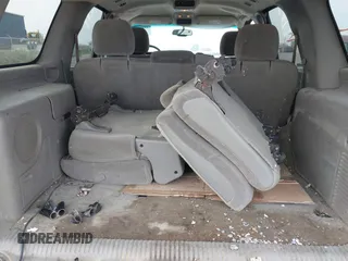 2004 Chevrolet Tahoe Special Service with VIN 1GNEK13V14J221157, listed as a IAAI auction lot 41932600 with 205,296 mi miles. Bid and sale history available at carsss.com. Image 12.