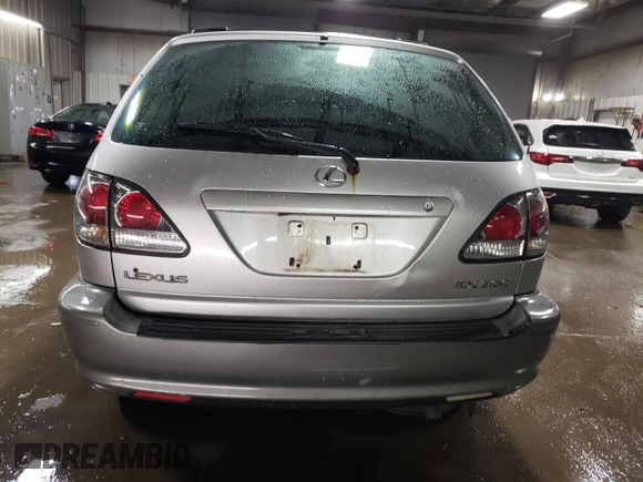 2002 Lexus RX 300 with VIN JTJHF10U420257656, listed as a Copart auction lot 77588804 with 263,582 mi miles and Salvage Title. Bid and sale history available at carsss.com. Image 6.