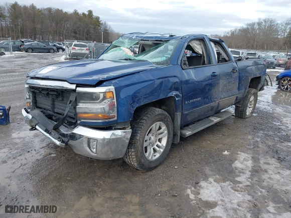 2018 Chevrolet Silverado 1500 LT with VIN 1GCVKREC6JZ123435, listed as a IAAI auction lot 41611764 with 72,031 mi miles. Bid and sale history available at carsss.com. Image 17.