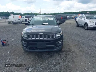 2018 Jeep Compass Latitude z VIN 3C4NJDBB1JT392421, wystawiony jako IAAI lot #42708673 z przebiegiem 166 856 mil mil oraz . Historia ofert i sprzedaży dostępna na DreamBid. Obrazek 12.