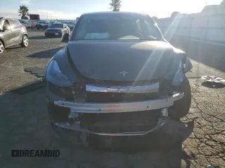2024 Tesla Model Y Long Range с VIN 7SAYGDEE3RF008119, выставлен на аукционе Copart как лот 76385264 с пробегом 2 918 миль миль и Списание • Salvage title. История ставок и продаж доступна на DreamBid. Изображение 5.