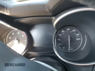 2022 Alfa Romeo Stelvio Veloce z VIN ZASPAKBN1N7D49271, wystawiony jako Copart lot #49424695 z przebiegiem Nie podano mil oraz Szkoda całkowita • Salvage title. Historia ofert i sprzedaży dostępna na DreamBid. Obrazek 9.
