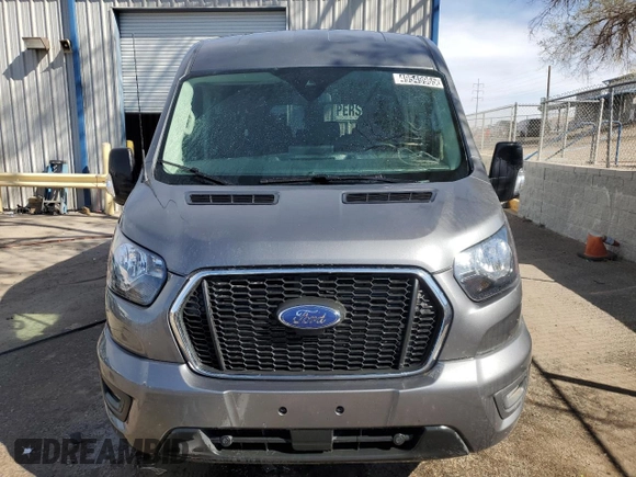 2024 Ford Transit Passenger XL with VIN 1FBAX2C86RKA48847, listed as a Copart auction lot 49549965 with 25,803 mi miles and Clean Title. Bid and sale history available at carsss.com. Image 5.