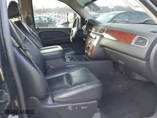 2009 Chevrolet Silverado 1500 LTZ with VIN 3GCEK33349G151522, listed as a IAAI auction lot 41489732 with 227,313 mi miles. Bid and sale history available at carsss.com. Image 5.