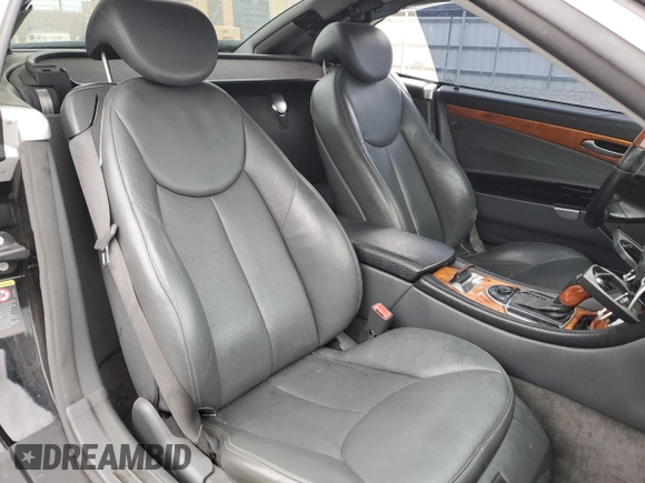 2004 Mercedes-Benz SL 500 z VIN WDBSK75F64F064909, wystawiony jako Copart lot #53129565 z przebiegiem 164 091 mil mil oraz Szkoda całkowita • Salvage title. Historia ofert i sprzedaży dostępna na DreamBid. Obrazek 10.