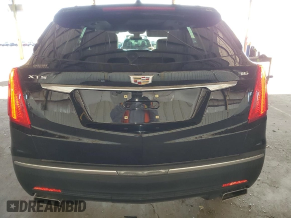 2017 Cadillac XT5 Luxury FWD z VIN 1GYKNBRS0HZ230262, wystawiony jako Copart lot #79557274 z przebiegiem 46 831 mil mil oraz Tytuł czysty. Historia ofert i sprzedaży dostępna na DreamBid. Obrazek 6.