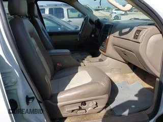 2005 Ford Explorer Eddie Bauer с VIN 1FMDU64WX5UB50331, выставлен на аукционе IAAI как лот 42436988 с пробегом 239 156 миль миль и . История ставок и продаж доступна на DreamBid. Изображение 5.