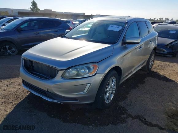 2014 Volvo XC60 3.2L with VIN YV4940DL7E2502500, listed as a IAAI auction lot 41410044 with 54,784 mi miles. Bid and sale history available at carsss.com. Image 2.