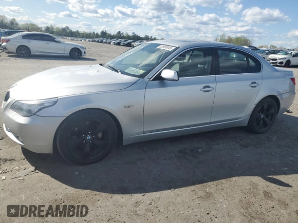2008 BMW 5 Series 528i with VIN WBANU53578CT18994, listed as a Copart auction lot 52900045 with 114,532 mi miles and Salvage Title. Bid and sale history available at carsss.com. Image 1.