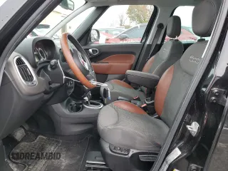 2014 FIAT 500L Trekking with VIN ZFBCFADH0EZ008008, listed as a Copart auction lot 81601874 with 91,812 mi miles and Salvage Title. Bid and sale history available at carsss.com. Image 7.