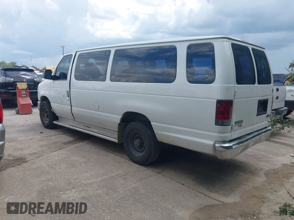 2008 Ford Econoline Passenger XL with VIN 1FBSS31L28DA91262, listed as a IAAI auction lot 42563033 with 191,590 mi miles and . Bid and sale history available at DreamBid. Image 3.