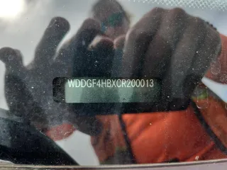2012 Mercedes-Benz C 250 Sport z VIN WDDGF4HBXCR200013, wystawiony jako Copart lot #58345935 z przebiegiem 111 378 mil mil oraz Szkoda całkowita • Salvage title. Historia ofert i sprzedaży dostępna na DreamBid. Obrazek 13.