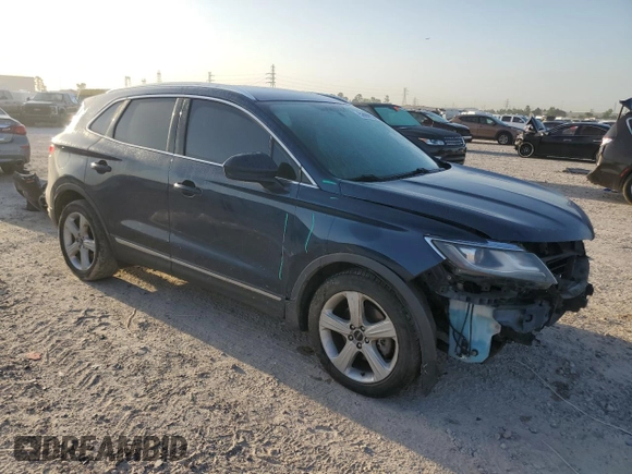 2017 Lincoln MKC Premiere z VIN 5LMCJ1C94HUL24284, wystawiony jako Copart lot #52895915 z przebiegiem 130 037 mil mil oraz Szkoda całkowita • Salvage title. Historia ofert i sprzedaży dostępna na DreamBid. Obrazek 4.