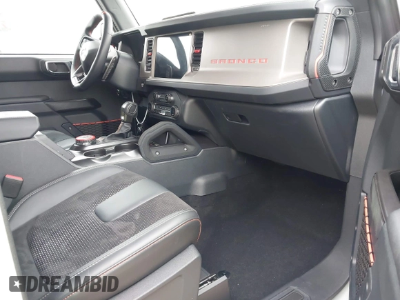 2024 Ford Bronco Raptor with VIN 1FMEE0RRXRLB33753, listed as a IAAI auction lot 42465984 with 1,702 mi miles and . Bid and sale history available at DreamBid. Image 5.
