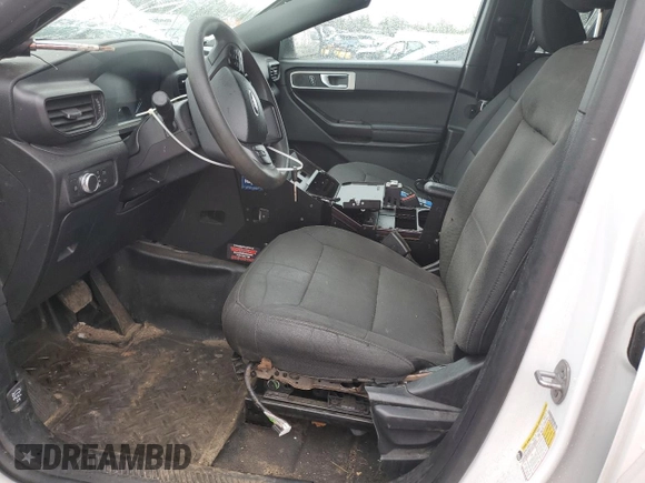 2022 Ford Police Interceptor Utility z VIN 1FM5K8AW9NNA13773, wystawiony jako Copart lot #55227165 z przebiegiem 47 645 mil mil oraz Szkoda całkowita • Salvage title. Historia ofert i sprzedaży dostępna na DreamBid. Obrazek 7.