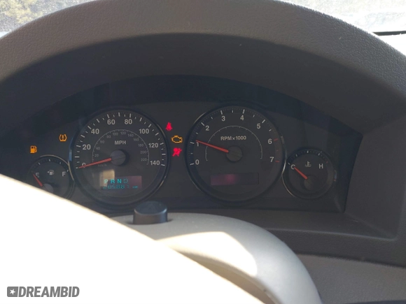 2006 Jeep Grand Cherokee Laredo with VIN 1J4GS48K06C301052, listed as a IAAI auction lot 41602467 with 205,881 mi miles. Bid and sale history available at carsss.com. Image 7.