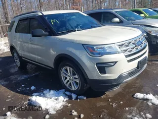 2018 Ford Explorer XLT with VIN 1FM5K8D81JGA18090, listed as a IAAI auction lot 41316187 with 136,199 mi miles and . Bid and sale history available at carsss.com. Image 1.