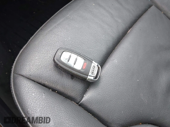2013 Audi Q5 Premium Plus z VIN WA1LFAFP1DA049126, wystawiony jako IAAI lot #42200881 z przebiegiem 159 493 mil mil oraz . Historia ofert i sprzedaży dostępna na DreamBid. Obrazek 11.