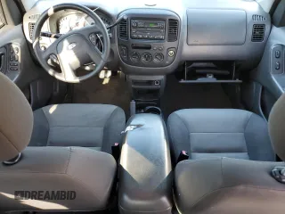 2004 Ford Escape XLS with VIN 1FMYU92114DA08913, listed as a Copart auction lot 47459535 with 153,887 mi miles and Clean Title. Bid and sale history available at DreamBid. Image 8.