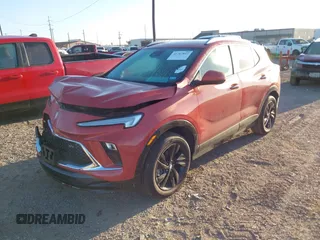 2024 Buick Encore GX Sport Touring с VIN KL4AMDSL3RB147626, выставлен на аукционе IAAI как лот 41707847 с пробегом 3 289 миль миль и . История ставок и продаж доступна на DreamBid. Изображение 17.