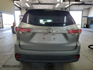 2015 Toyota Highlander XLE with VIN 5TDJKRFHXFS114609, listed as a Copart auction lot 53623295 with 204,876 mi miles and Salvage Title. Bid and sale history available at carsss.com. Image 6.