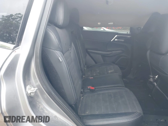 2022 Mitsubishi Outlander SE with VIN JA4J4UA8XNZ013789, listed as a IAAI auction lot 42572318 with 47,467 mi miles and . Bid and sale history available at DreamBid. Image 8.