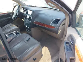 2012 Chrysler Town & Country Touring-L with VIN 2C4RC1CG3CR150918, listed as a IAAI auction lot 41770853 with 255,037 mi miles. Bid and sale history available at carsss.com. Image 5.