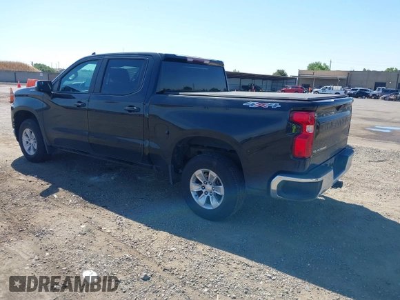 2020 Chevrolet Silverado 1500 LT with VIN 3GCUYDEDXLG356890, listed as a IAAI auction lot 42228239 with 140,889 mi miles and . Bid and sale history available at DreamBid. Image 3.