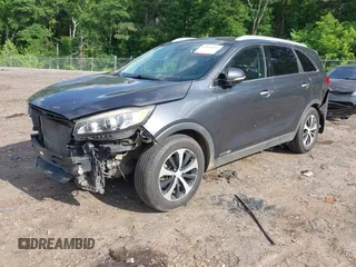 2016 Kia Sorento EX with VIN 5XYPHDA5XGG083093, listed as a IAAI auction lot 42138707 with 156,799 mi miles and . Bid and sale history available at DreamBid. Image 2.
