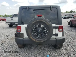 2018 Jeep Wrangler Unlimited Sport S with VIN 1C4HJWDG7JL925191, listed as a Copart auction lot 60203105 with Not provided miles and Salvage title. Bid and sale history available at DreamBid. Image 6.