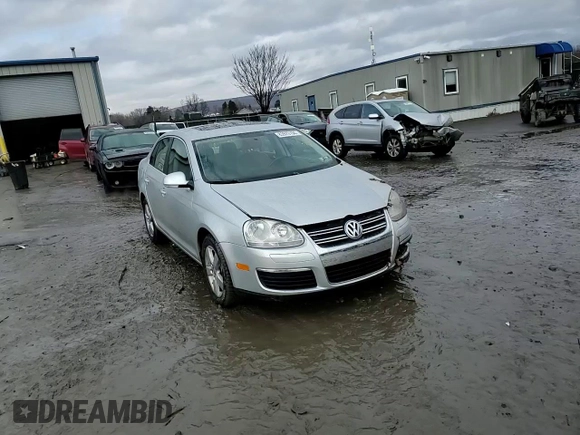 2009 Volkswagen Jetta SE z VIN 3VWRZ71K89M062050, wystawiony jako Copart lot #83973194 z przebiegiem 48 996 mil mil oraz Szkoda całkowita • Salvage title. Historia ofert i sprzedaży dostępna na DreamBid. Obrazek 10.