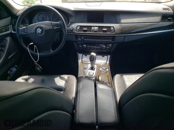 2013 BMW 5 Series 528i xDrive z VIN WBAXH5C52DD114878, wystawiony jako Copart lot #55486725 z przebiegiem 138 863 mil mil oraz Czysty tytuł • Clean title. Historia ofert i sprzedaży dostępna na DreamBid. Obrazek 8.