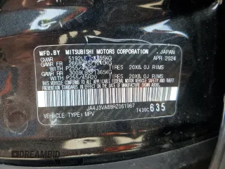 2024 Mitsubishi Outlander SE z VIN JA4J3VA88RZ061967, wystawiony jako Copart lot #50809405 z przebiegiem 14 737 mil mil oraz Szkoda całkowita • Salvage title. Historia ofert i sprzedaży dostępna na DreamBid. Obrazek 14.
